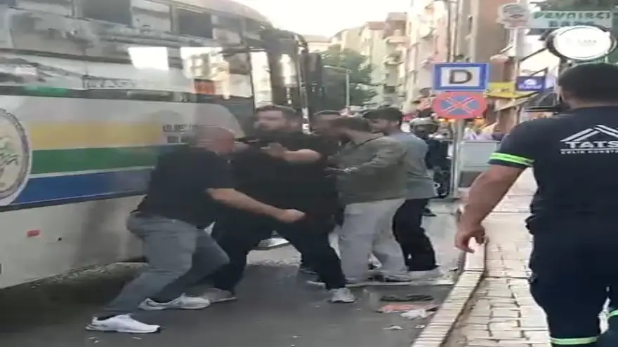 Yol verme tartışması kavgaya dönüştü