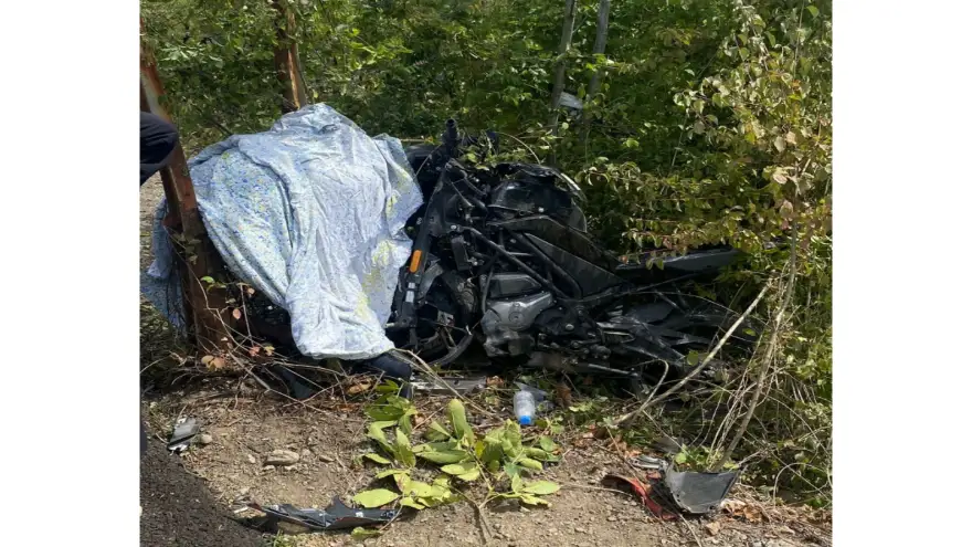 Elektrik direğine çarparak hayatını kaybetti...