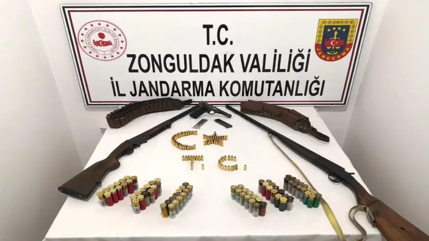 Ruhsatsız tüfek ve çok sayıda fişek ele geçirildi