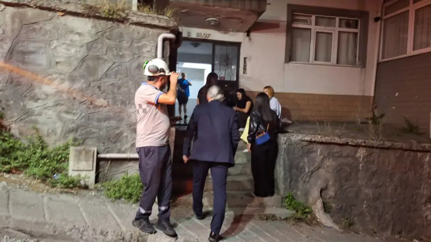 Evini yaktığı iddiasıyla ekipler harekete geçti