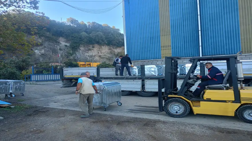 GÜLÜÇ BELEDİYESİ’NE 265 ADET YENİ ÇÖP KONTEYNERİ