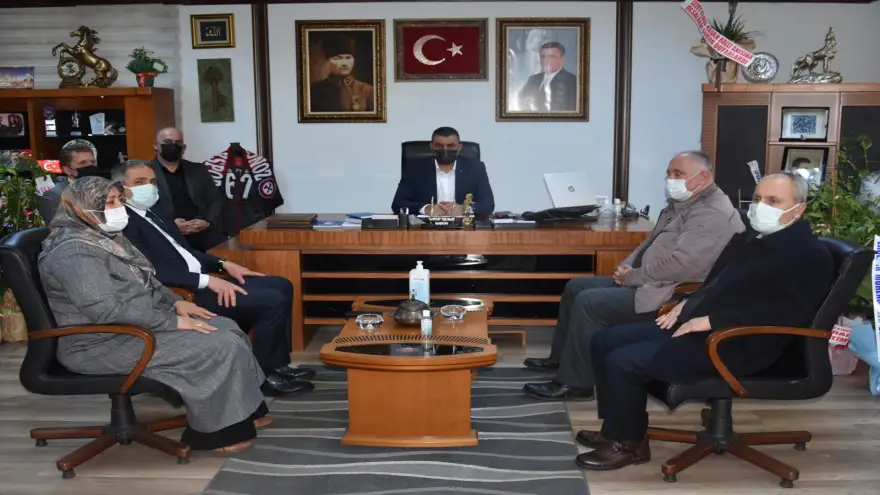 AK Parti'den, Yılmaz'a ziyaret