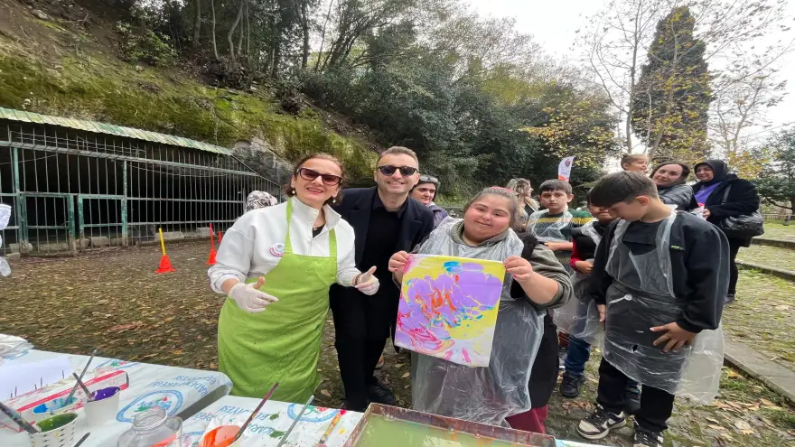 Özel gereksinimli çocuklarla atölye karnavalı yapıldı