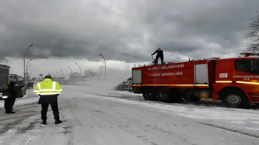 Taşkın her kar yağışında deniz suyu projesini devam ettiriyor