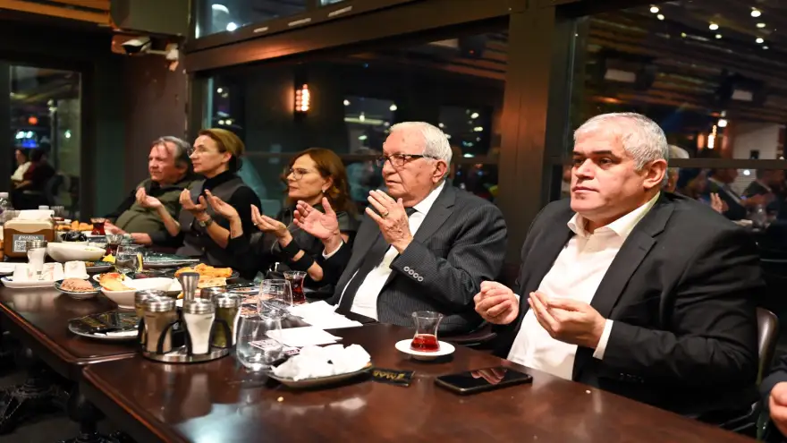 MECLİS ÜYELERİ BAŞKAN POSBIYIK’IN İFTARINDA BULUŞTU