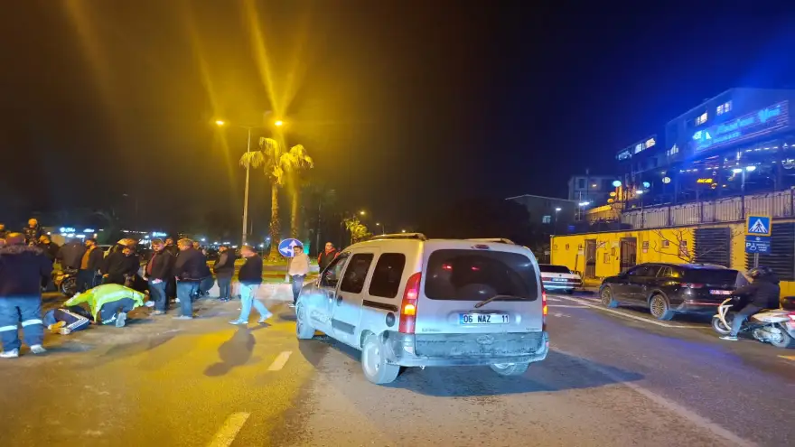 Motosiklet ve Kamyonet Çarpıştı, Yaralılar Hastaneye Sevk Edildi..