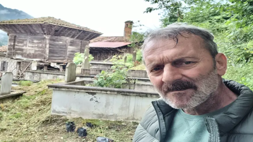 Haber Alınamayan Fahri Bayrak Evinde Ölü Bulundu