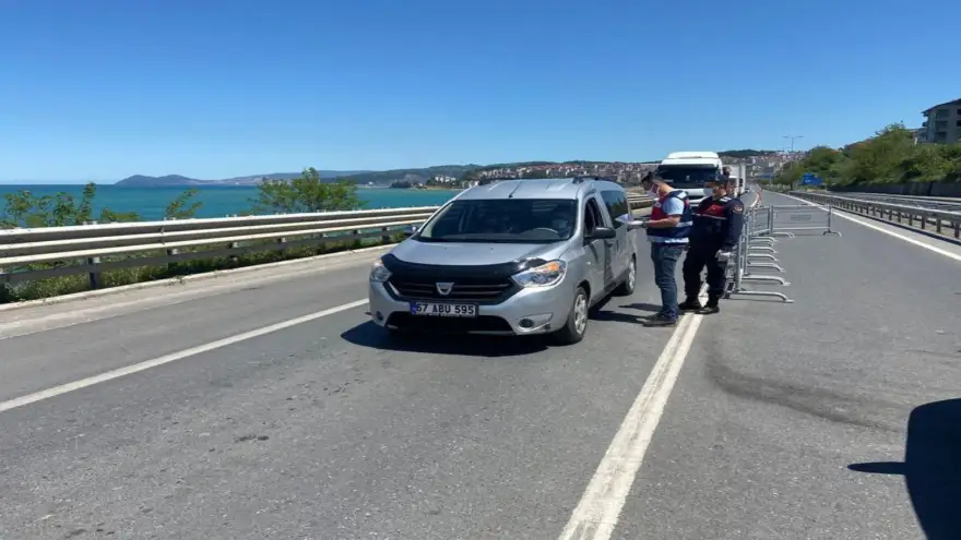 Jandarma tarafından 14 Şahıs 8 Araç yakalandı