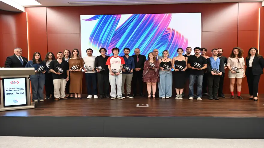Erdemir, Çeliği Sanatla Buluşturan  Genç Yetenekleri Ödüllendirdi