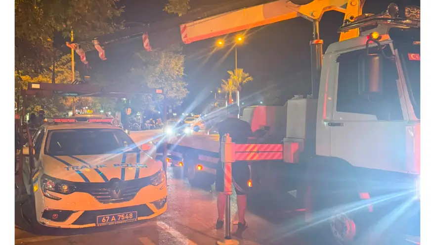 Trafik Polislerinin Duyarlılığı Minik Canı Kurtardı