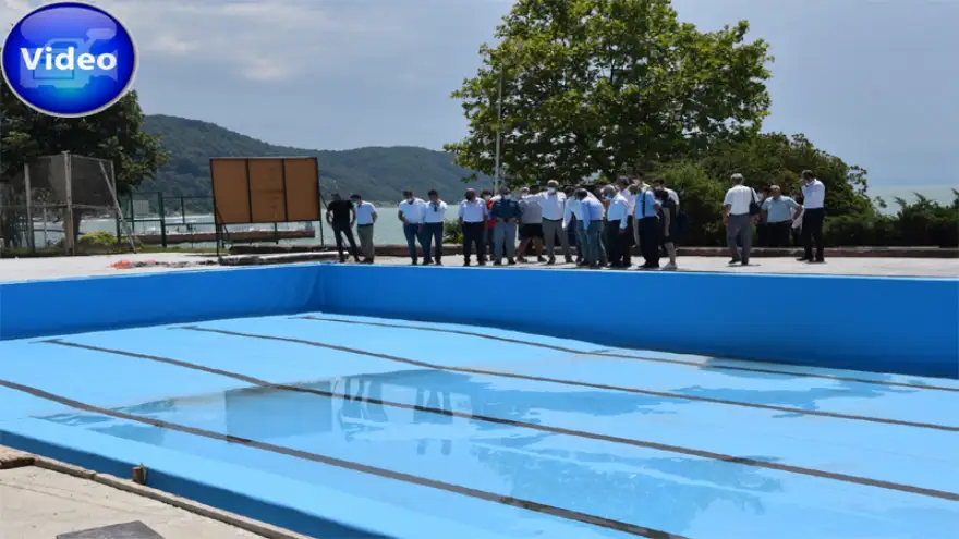 Aqua park ve yüzme havuzlu Barış plajı halkla buluşmaya gün sayıyor