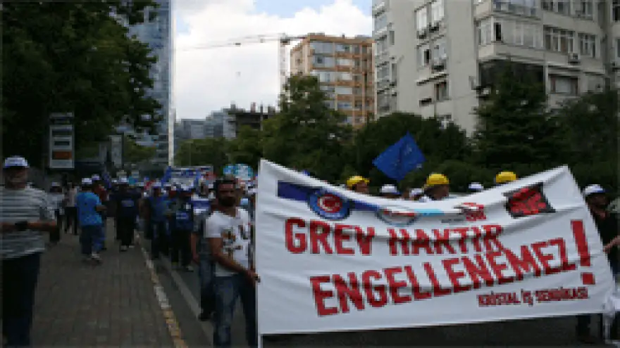 GMİSTEN ŞİŞECAM İŞÇİSİNE DESTEK