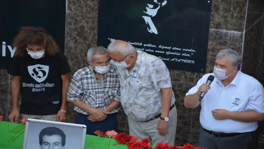 Deniz, sevgiyle, gözyaşlarıyla ve dualarla uğurlandı