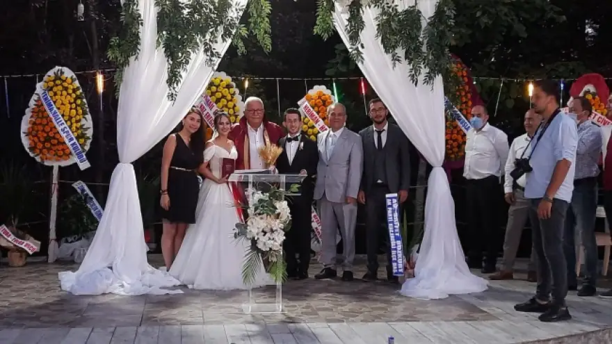 Abacı ve Erel dünya evine girdi