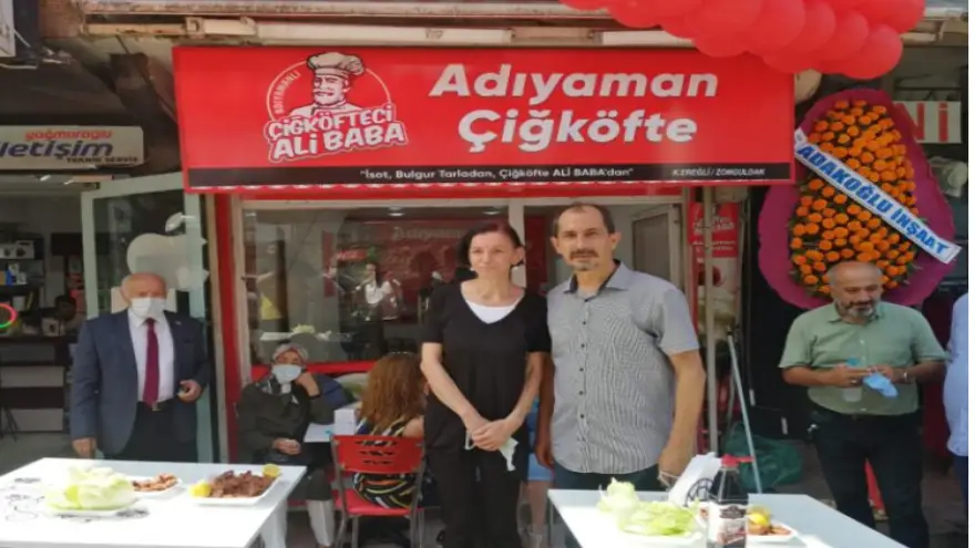 Engin ve Sibel Pınar çifti Ereğli’de gıda sektöründe