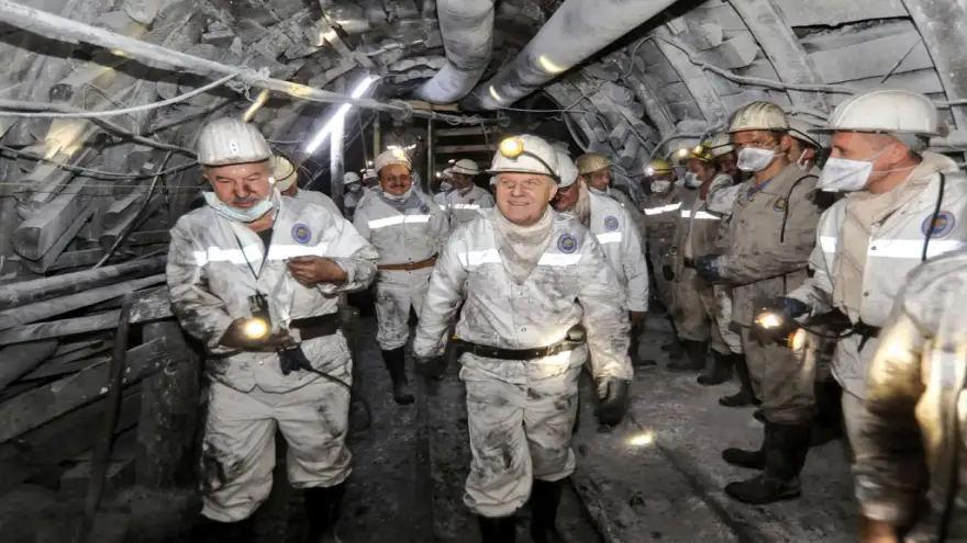 Vali Tutulmaz maden ocağında incelemelerde bulundu