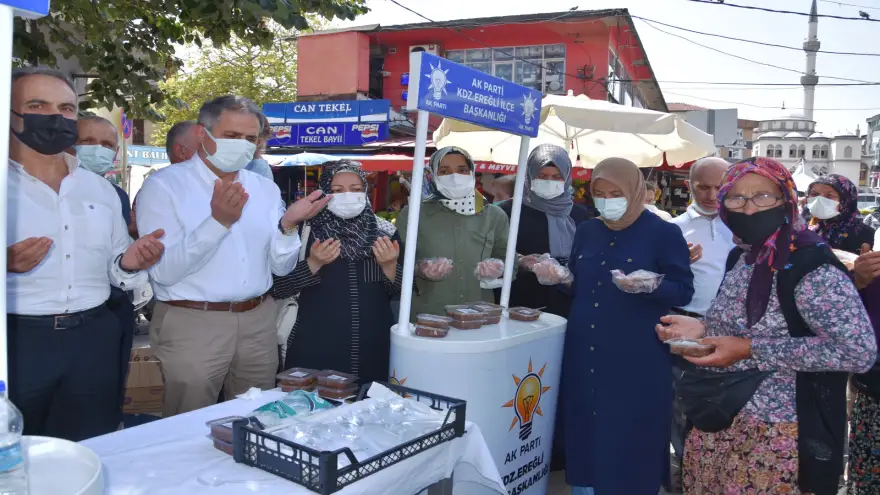 AK Parti, aşure geleneğini sürdürdü