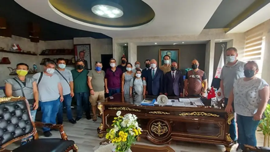 Çorumluoğlu, Gazetecilerle vedalaştı