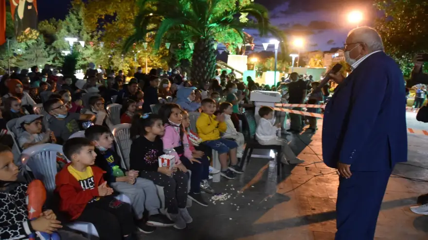 Açık havada sinema keyfi yaşandı