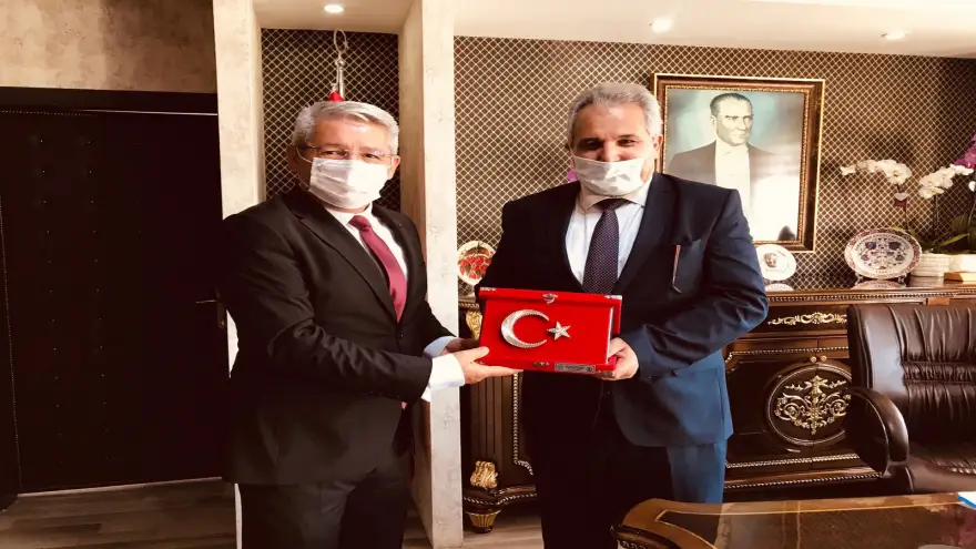 İtfaiye ekibi, protokol ziyaretlerinde bulundu