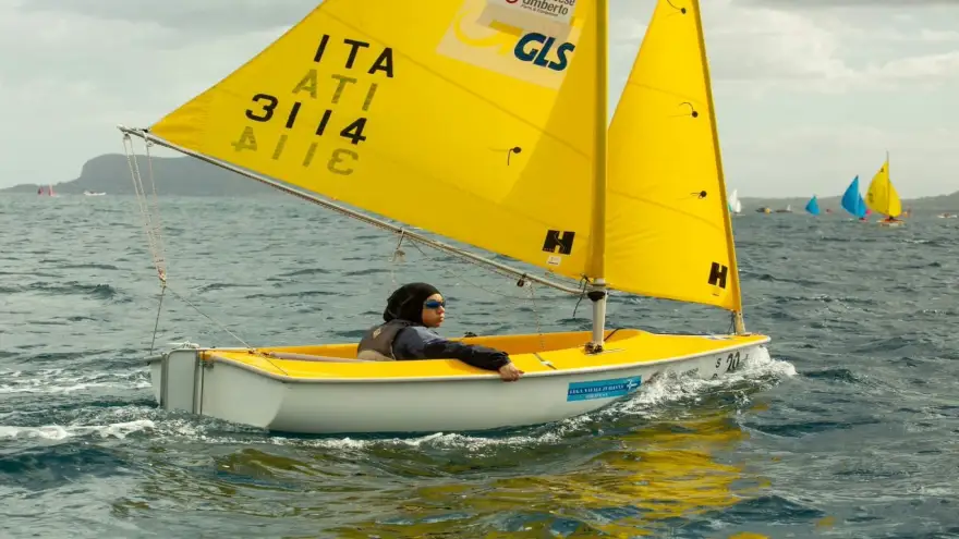 Büşra Nur Çelik yelkende dünya altıncısı