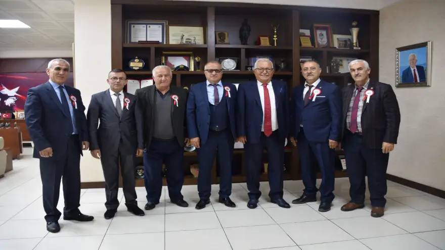 Muhtarlar Derneği, Başkan Posbıyık’ı ziyaret etti