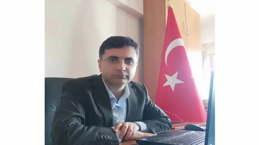 Dekan vekili Ali Arslan hayatını kaybetti