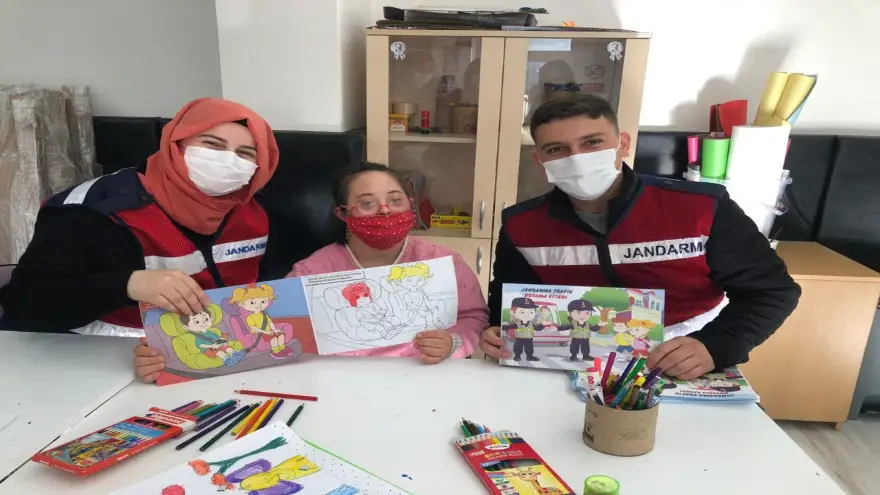 Jandarma özel çocukları unutmadı