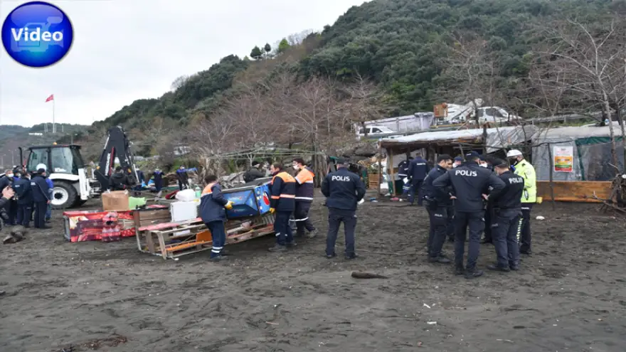 Ereğli plajlar bölgesinde ki kaçak yapılar yıkıldı