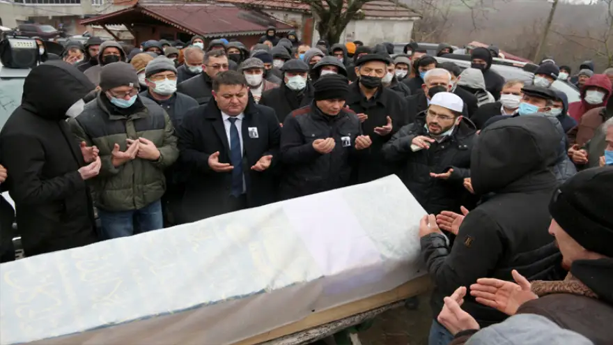 Özdemir’in cenazesi gözyaşları arasında toprağa verildi
