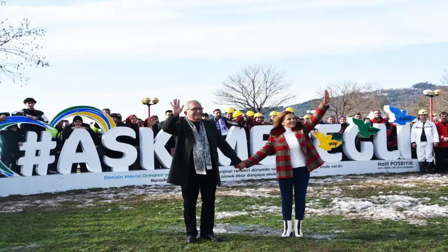 Umut ve coşku dolu yeni yıl videosu
