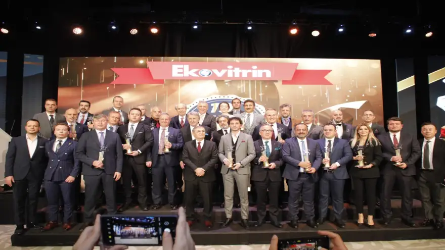 Ekovitrin 19. Yılın starlari ödülleri sahiplerini buldu