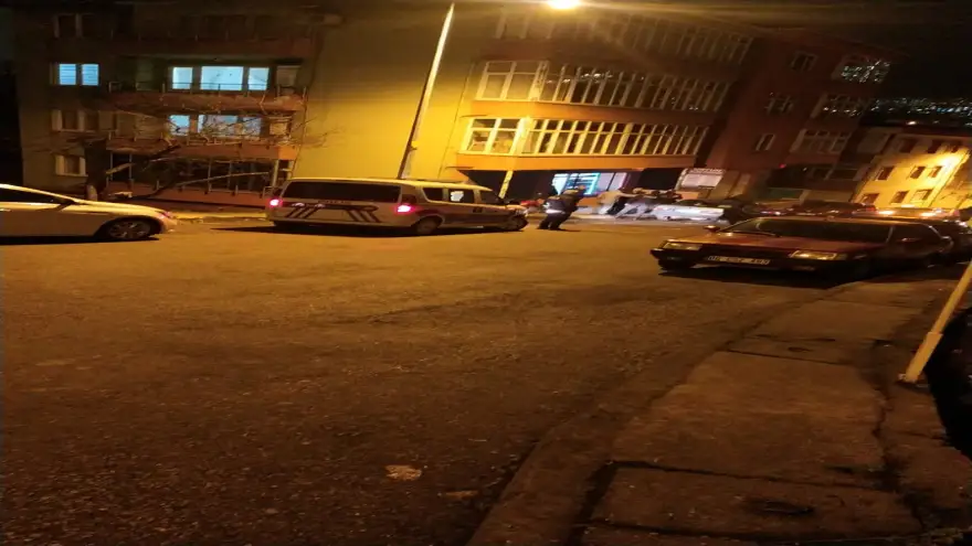 Eski eşine bıçak çekti, gözaltına alındı