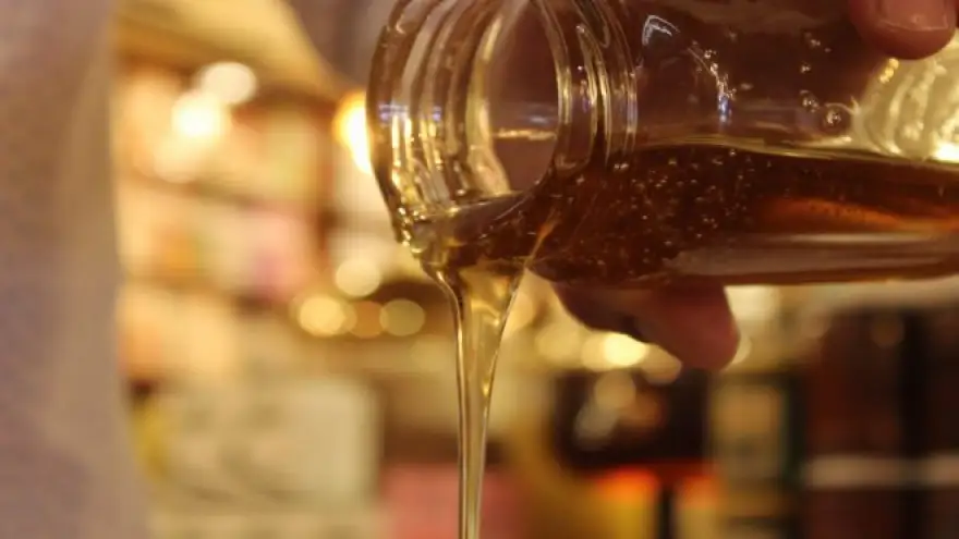 Yediği baldan zehirlendi...