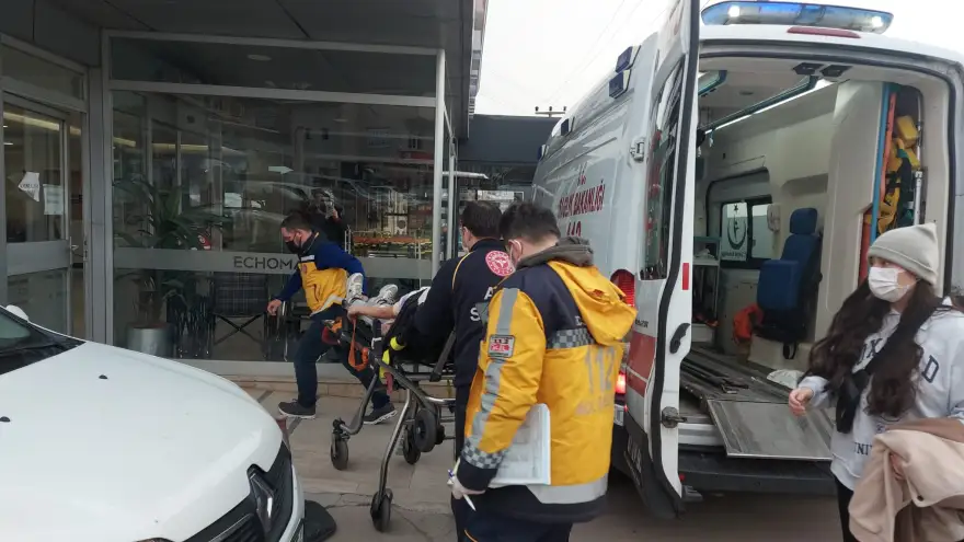 Küçük kız çocuğu fenalaştı hastaneye kaldırıldı