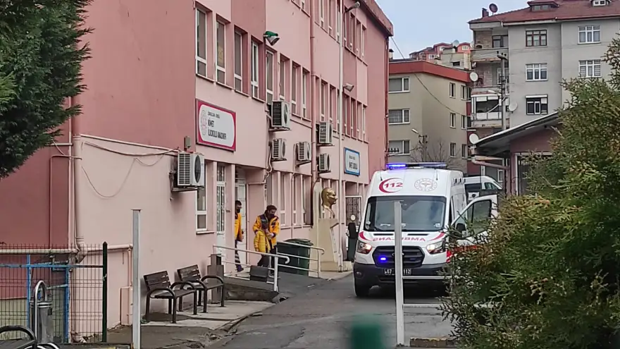 Merdivenden düşen çocuk kafa travması geçirdi