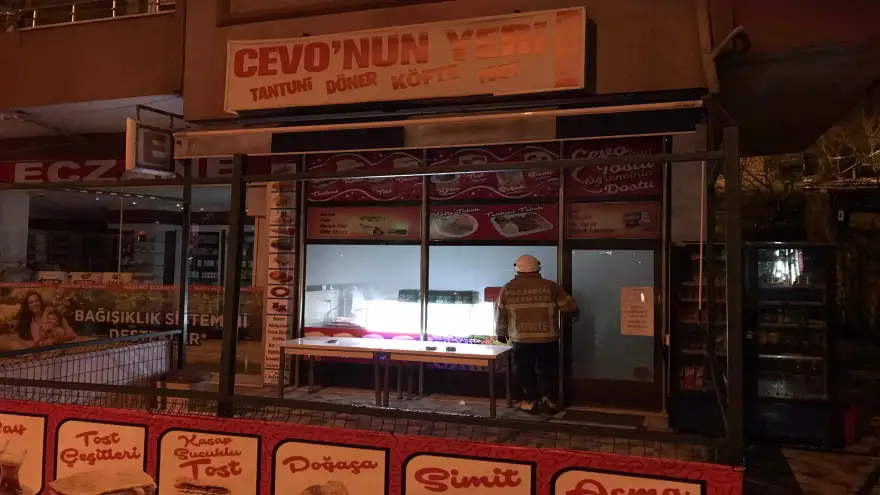 İş yerinde çıkan yangın kısa sürede söndürüldü