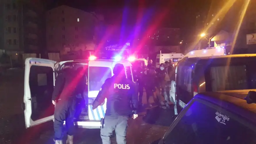 Bekçilere direnince karakolluk oldular...