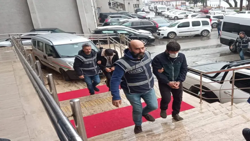 Oto hırsızları yakalandı: 5 Tutuklu