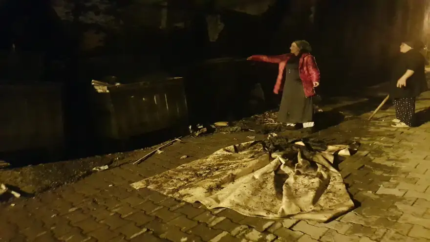 Yangına mahalleli kadınlar müdahale etti
