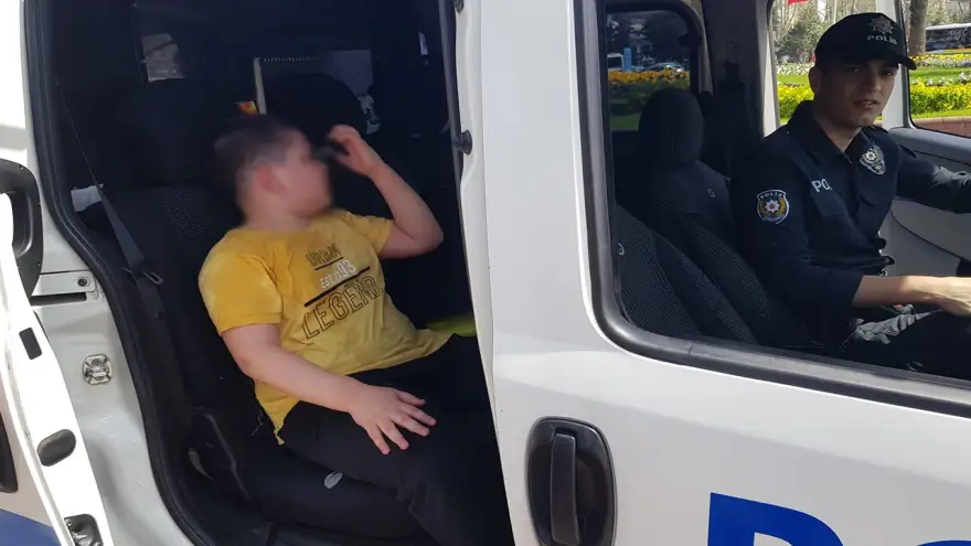 Küçük çocuk sinir krizi geçirdi