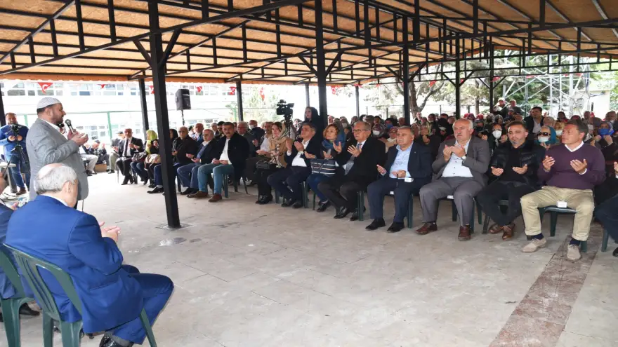 Şehir Mezarlığındaki Mevlid Programına Yoğun İlgi