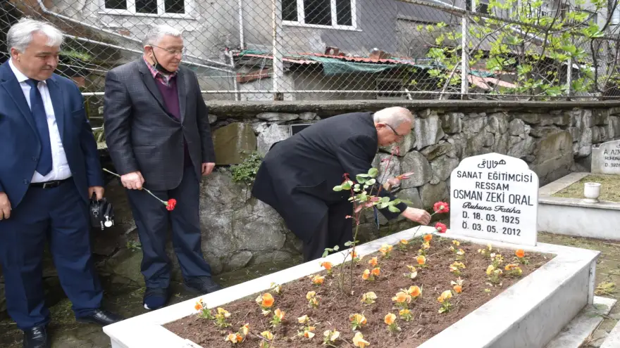 Osman Zeki Oral, vefatının 10. Yılında mezarı başında anıldı
