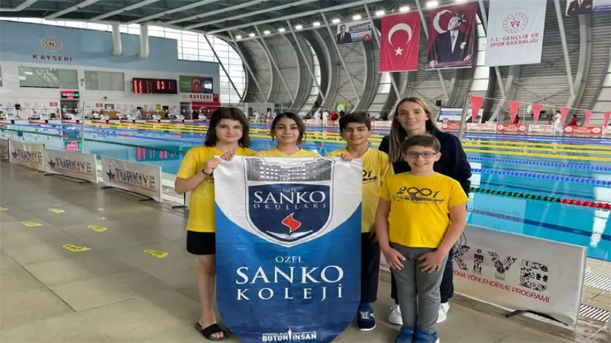 Sanko Okulları’nın Yüzme Başarısı