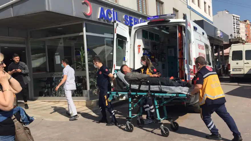 Gemi tersanesinde çalışan bir işçi düşerek yaralandı...