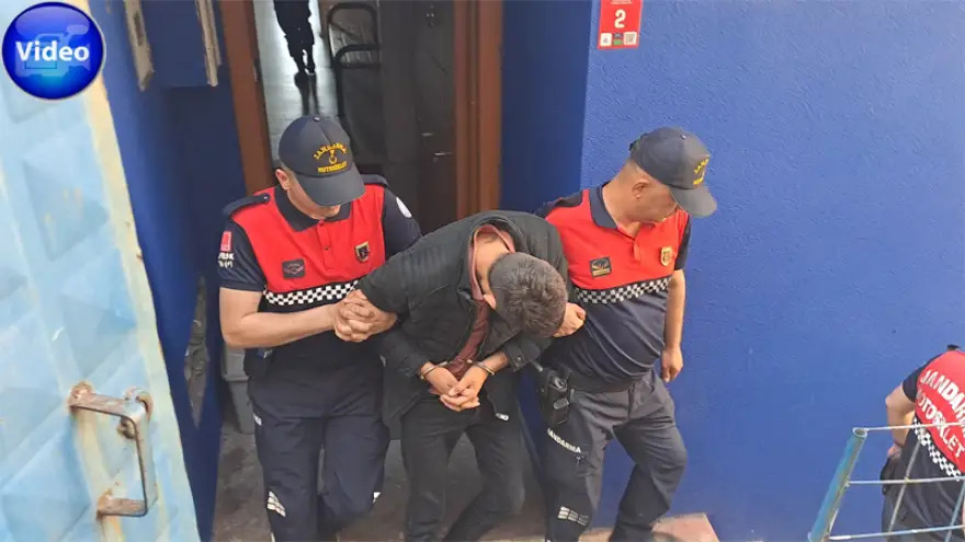 Telefon dolandırıcısı Jandarma ekiplerine teslim edildi..