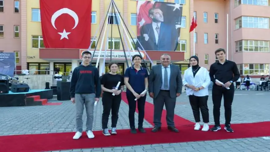 Geleneksel Yıldız Takma Töreni coşku ile yapıldı...