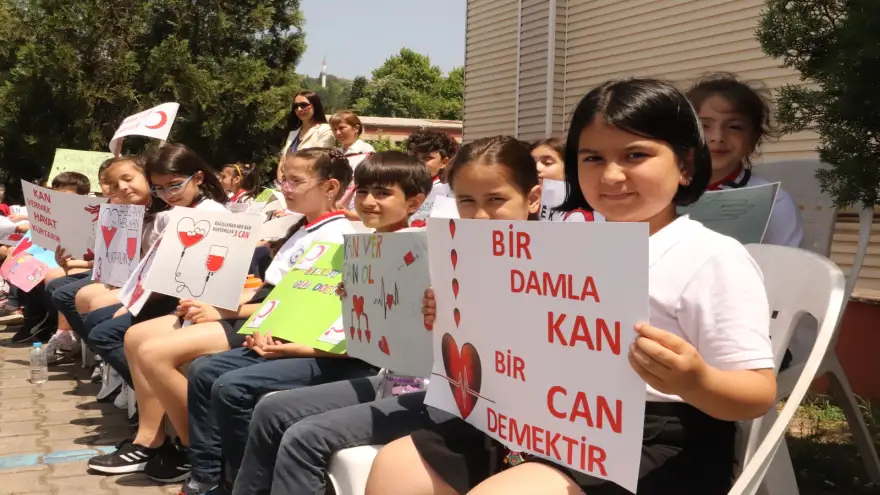 683 Ünite kan toplandı