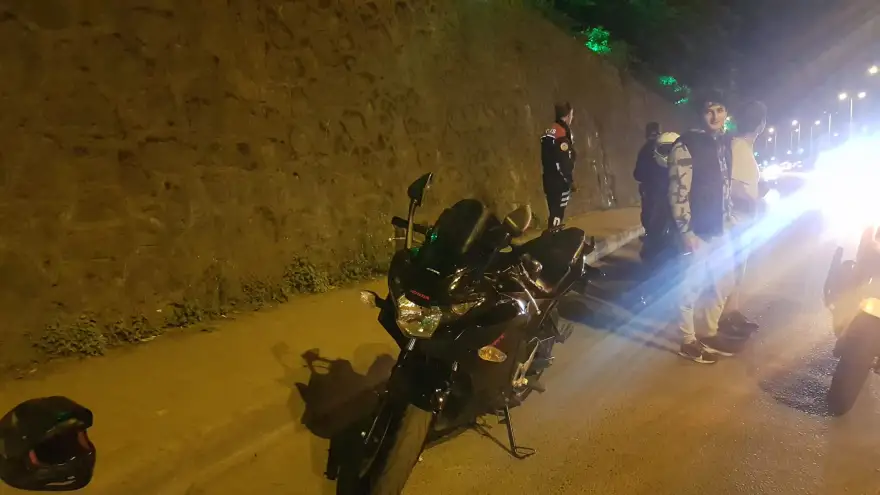 Motosiklet sürücüsüne 10 Bin lira ceza kesildi..