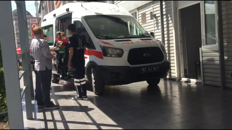 Yabancı cisim yutan kız çocuğu hastanelik oldu...